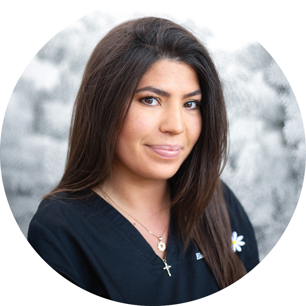  Assistante dentaire Élodie